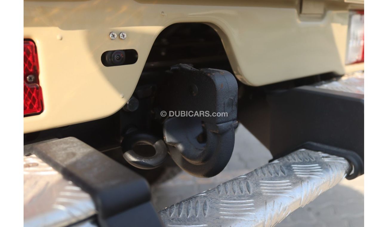 Toyota Land Cruiser 2024 LAND CRUISER GRJ79 4.0 V6 S-CAB AUTOMATIC DIFF LOCK **EXPORT ONLY**التصدير فقط خارج الخليج**