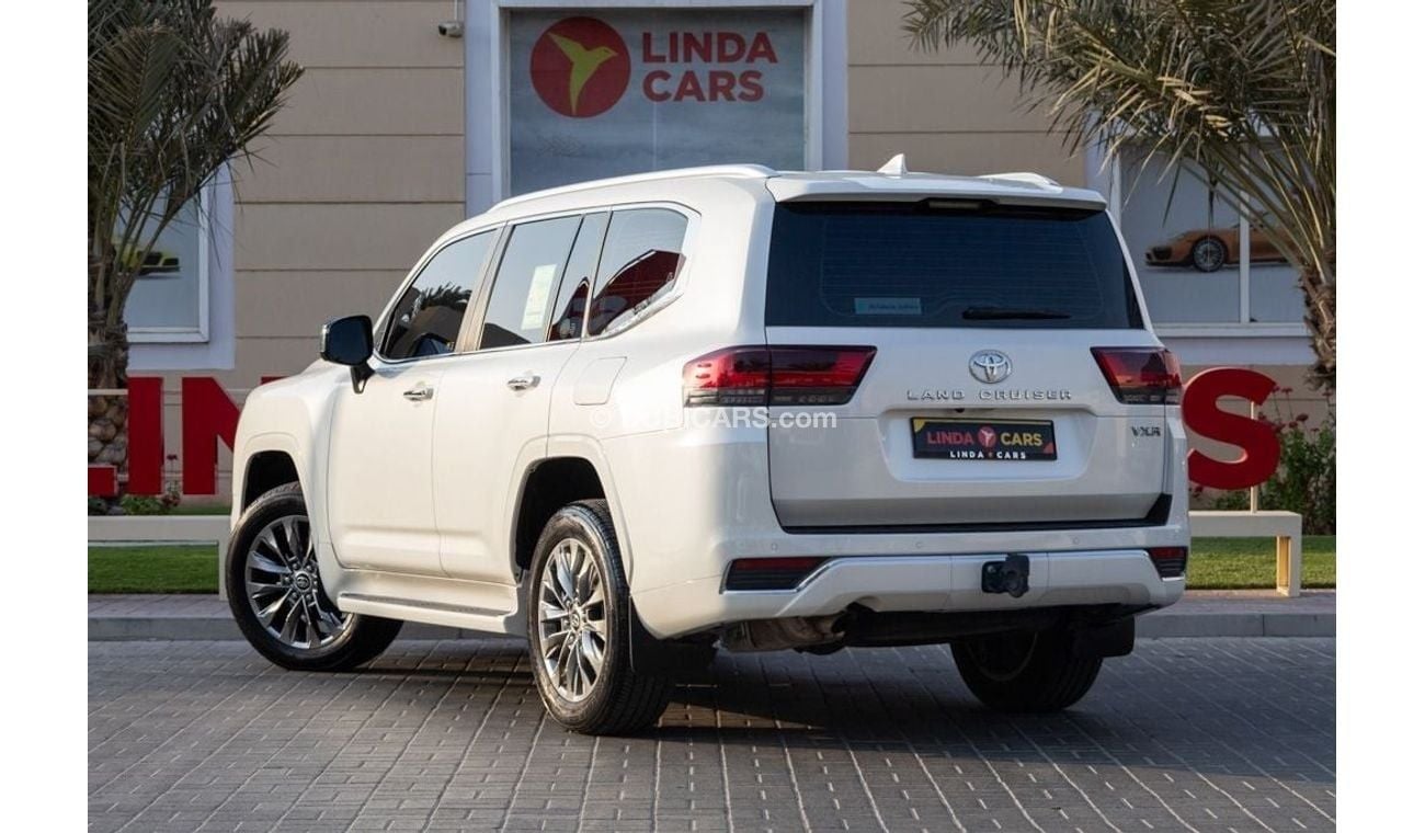 Toyota Land Cruiser VXR 4.0L Toyota Land Cruiser VXR 2023 GCC under Agency Warranty with Flexible Down-Payment.