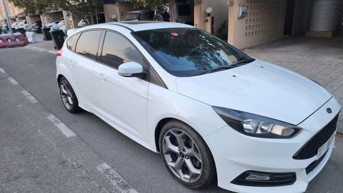 فورد فوكاس ST 2.0L