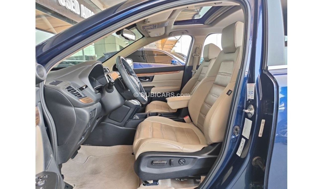 Honda CRV AED 1,300 P.M | 2018 HONDA CR-V TOURING | UNDER WARRANTY | GCC | 2.4L AWD | SUNROOF