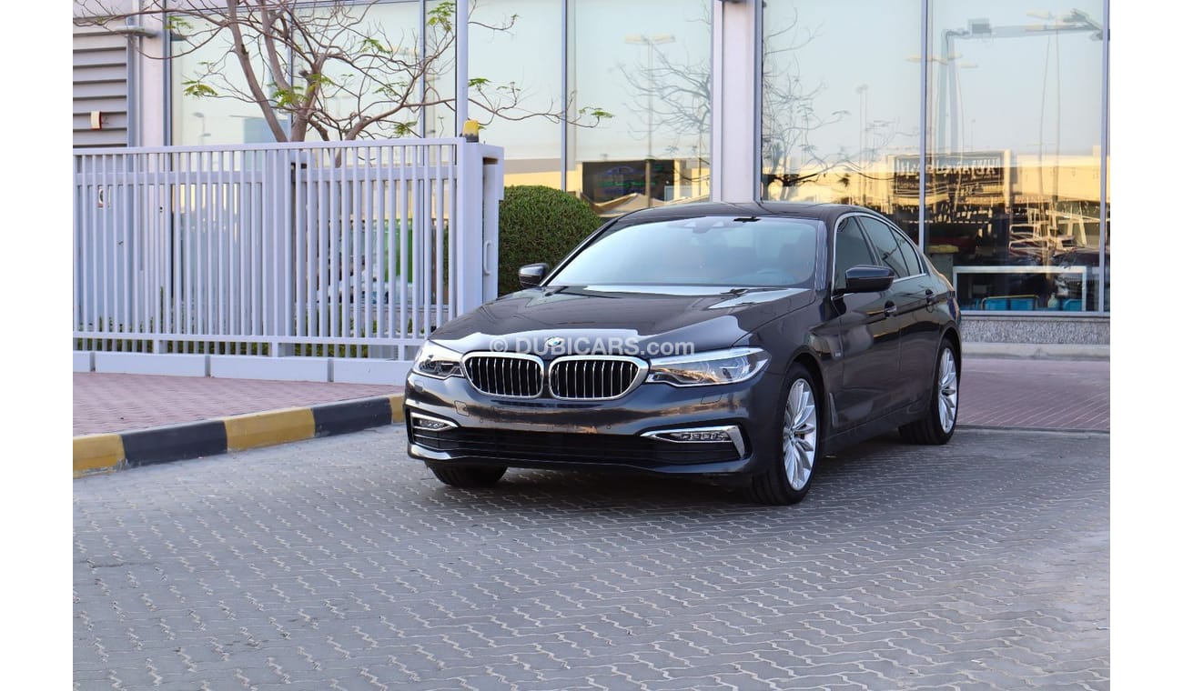 بي أم دبليو 530i Luxury 2.0L