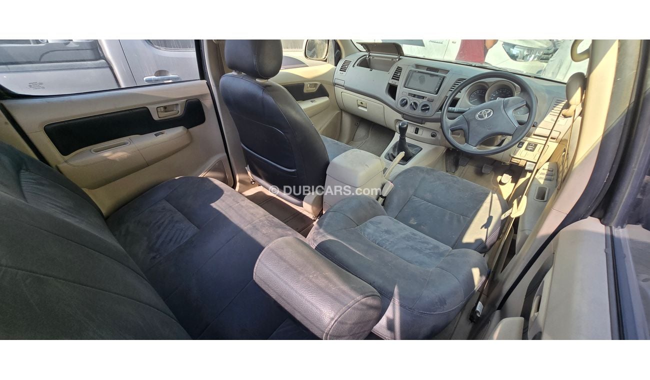 Toyota Hilux Vigo Double Cabin