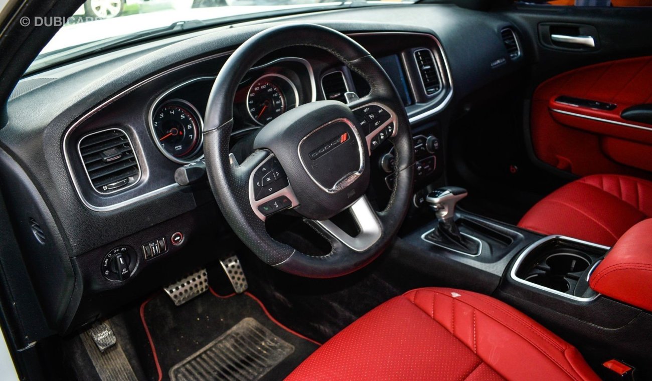 Dodge Charger SRT 392 HEMI