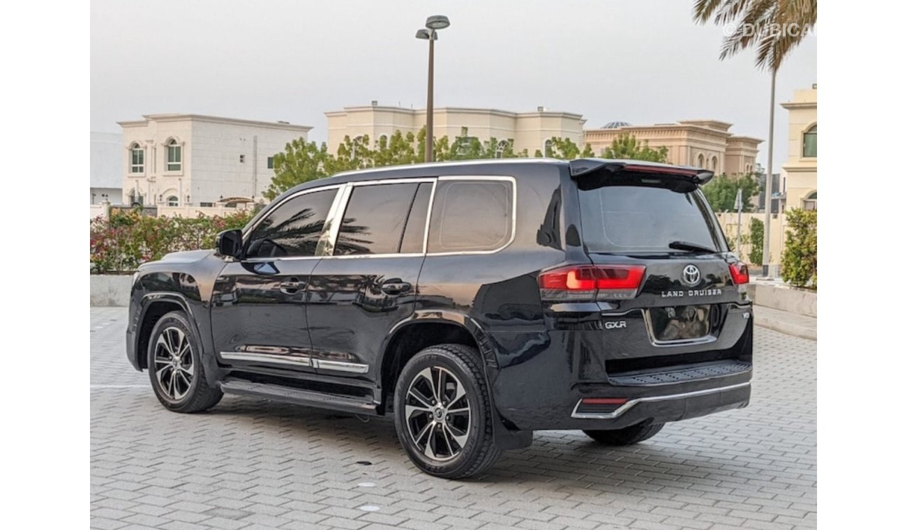 تويوتا لاند كروزر Toyota Land Cruiser 2015 GXR v8 LHD petrol