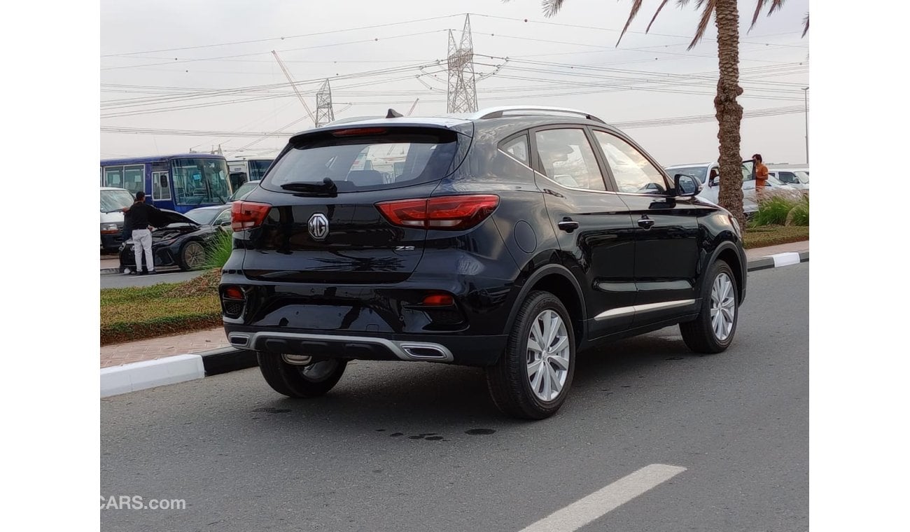 MG ZS MG ZS 2025 Comfort FWD 1.5L Petrol black color