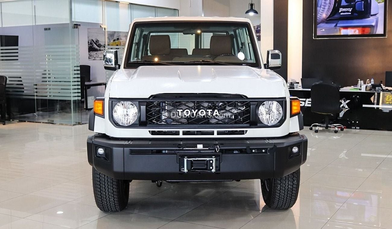 تويوتا لاند كروزر هارد توب 2024 Model Toyota Land Cruiser Hardtop LC71, 4.0L Petrol 4WD 6AT