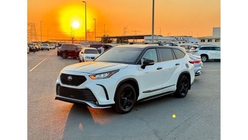 Toyota Highlander GXR 2.5L 2021 TRD HYBRID XSE OPTION UAE PASS