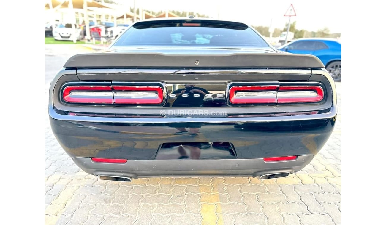 Dodge Challenger SXT For sale