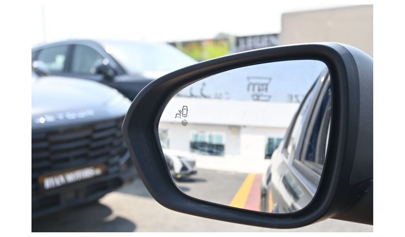 Renault Duster Renualt Duster 1.6L Black Model 2023, 17" Alloy wheels, Blind Spot, LED DRL, LED Headlamps, Climate