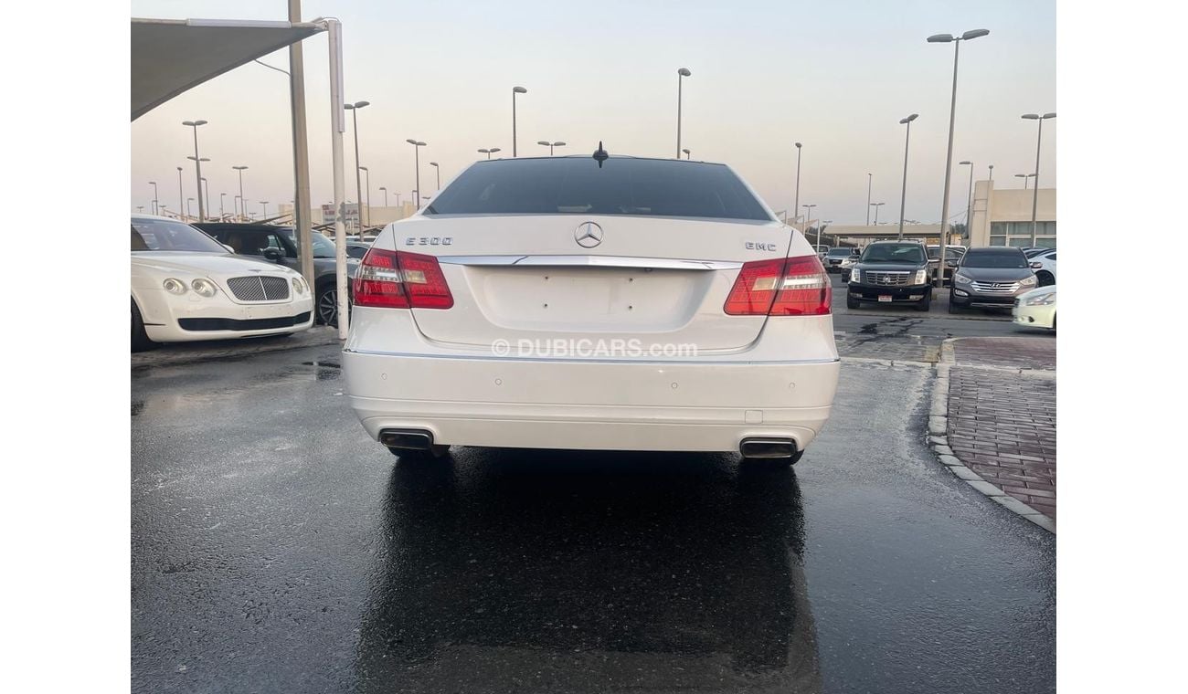 مرسيدس بنز E300 Avantgarde Mercedes E300 AMG_Gulf_2013_excellent condition_Full option