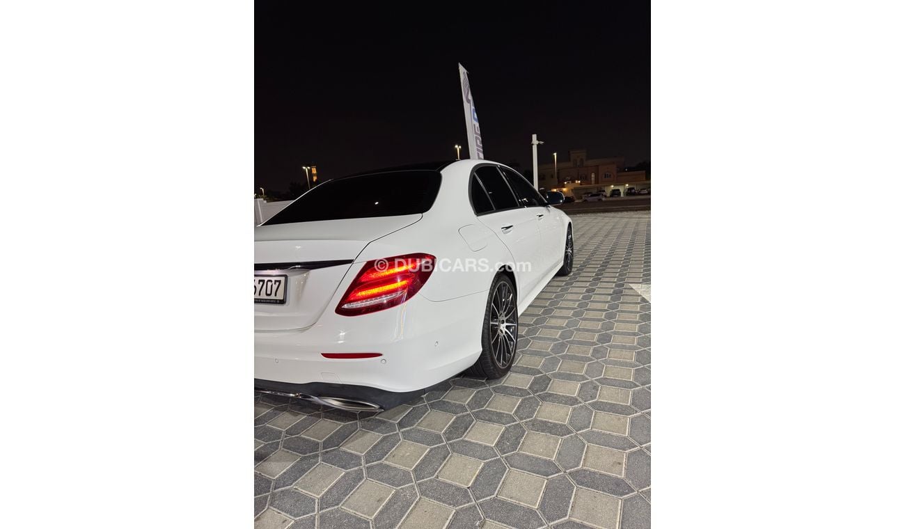 مرسيدس بنز E300 E 300 4Matic