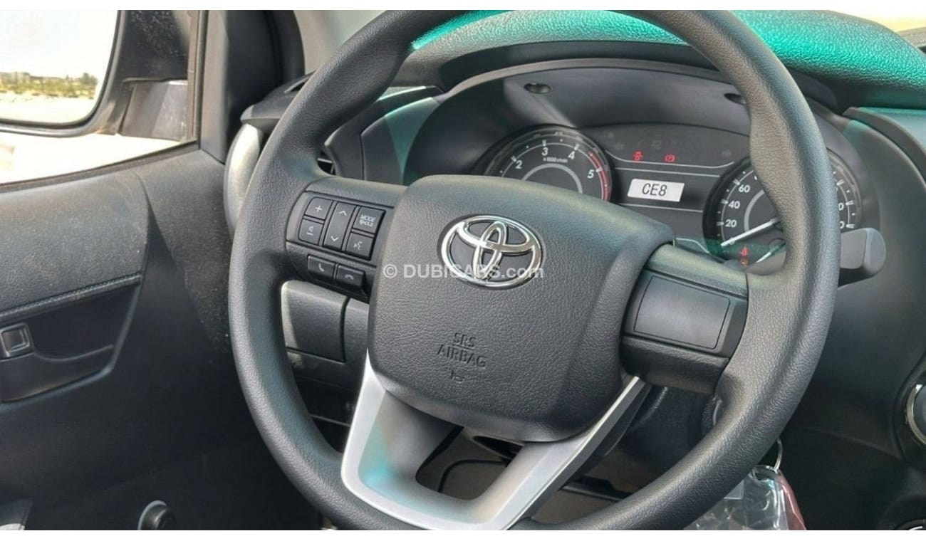 تويوتا هيلوكس HILUX 2.4L MT DIESEL