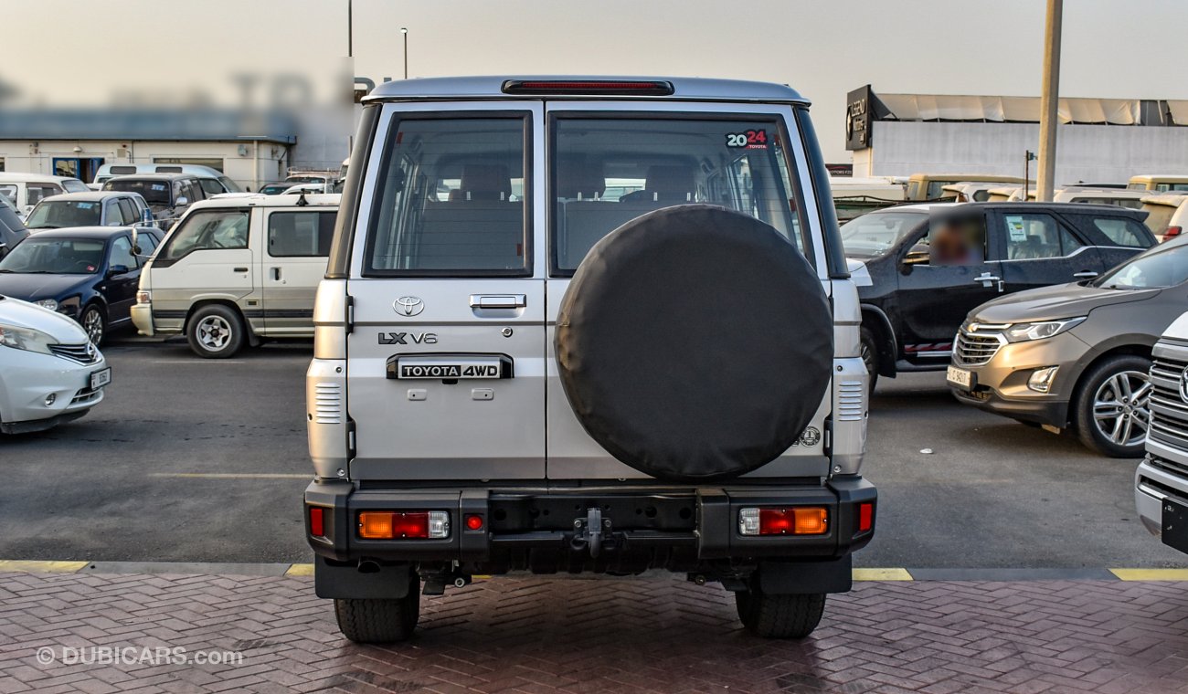 Toyota Land Cruiser Hard Top 4.0L V6  A/T