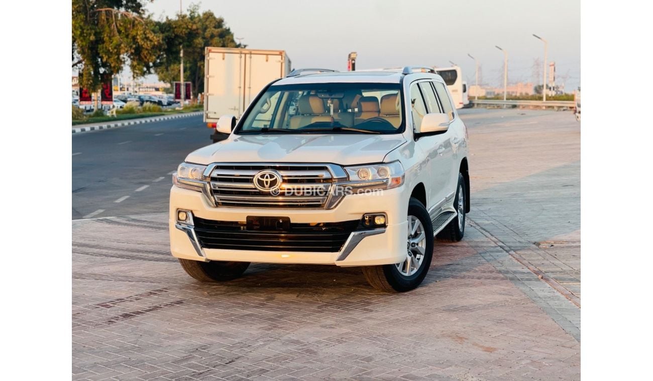 Toyota Land Cruiser Toyota landcuriser GX-R 2016 V6 full option TOP the Range very neat and clean perfect condition