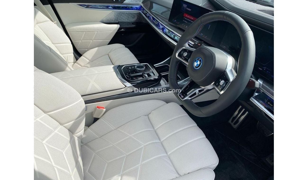 بي أم دبليو M760Li 7 Series M760E Xdrive  3.0 RIGHT HAND DRIVE