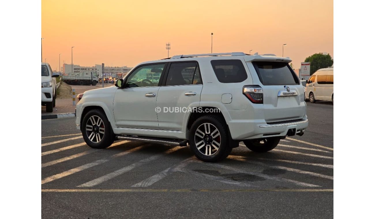 تويوتا Runner4 Limited Edition 4x4 , 7 seater , Sunroof and Push button