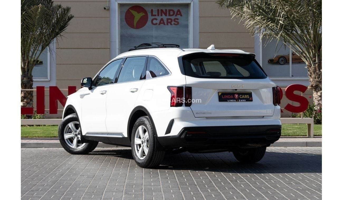 كيا سورينتو Base 2.4L FWD Kia Sorento 2023 GCC under Agency Warranty with Flexible Down-Payment.