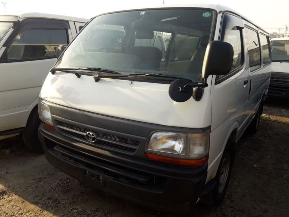 toyota hiace van 2002 model price