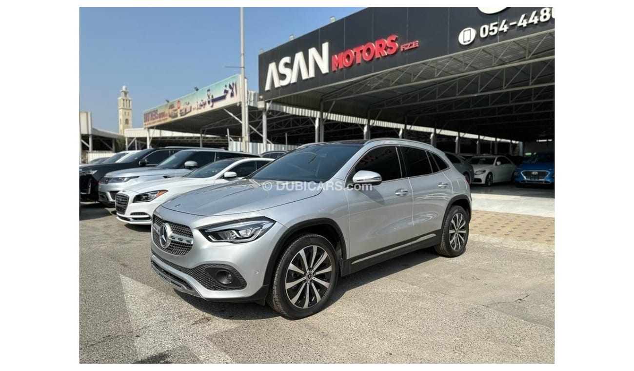 مرسيدس بنز GLA 250 4MATIC