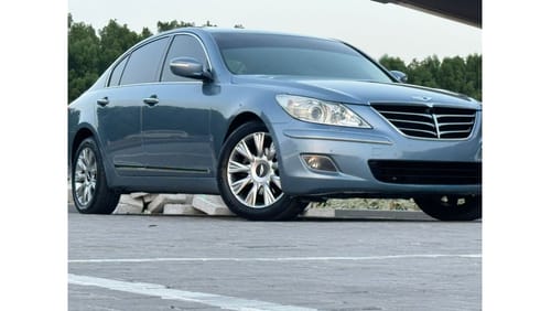 Hyundai Genesis very good condition inside and outside