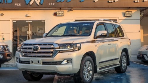 تويوتا لاند كروزر 2018 Toyota Land Cruiser VXR (J200), 5dr SUV, 5.7L 8cyl