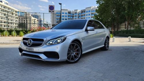 Mercedes-Benz E 63 AMG