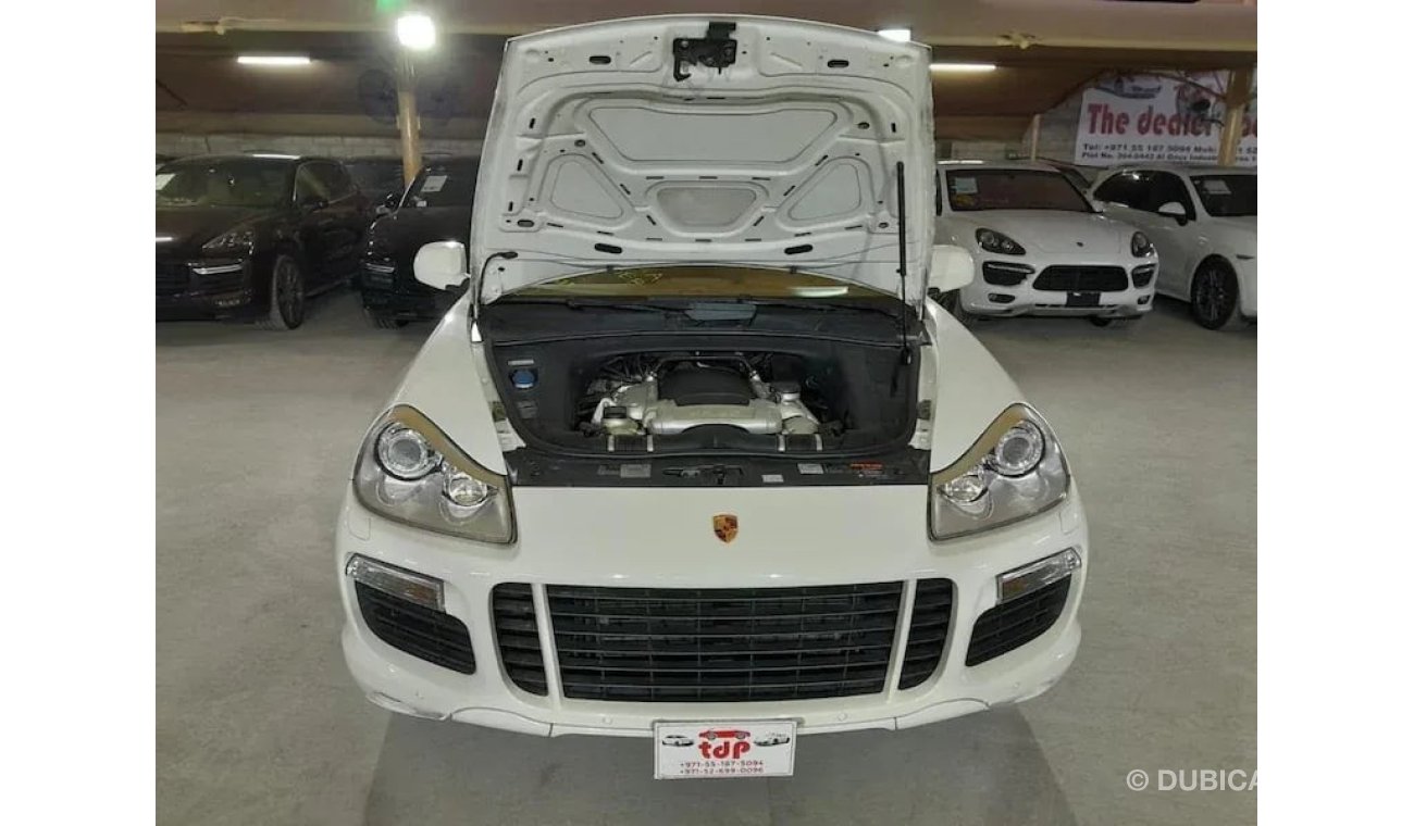 Porsche Cayenne GTS PORSCHE CAYENNE GTS 4.8L 2008, WITH SUNROOF, HALF LEATHER SEATS AND MORE..