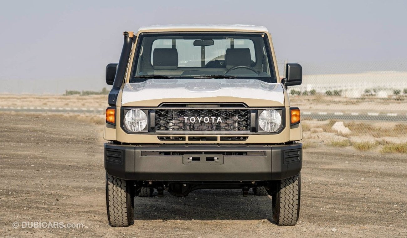 Toyota Land Cruiser Pick Up LC79SC 4.0L PETROL: WITH POWER WINDOW, DIFF LOCK, NEW SHAPE (EXPORT ONLY)