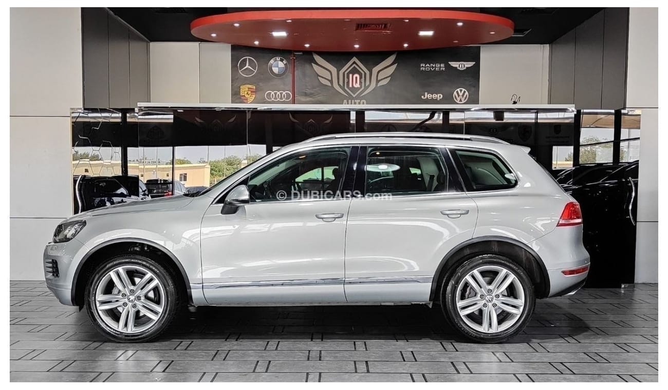 Volkswagen Touareg AED 2,100 P.M | 2015 VOLKSWAGEN TOUAREG SPORT | GCC | 360 *CAMERAS | FULLY LOADED