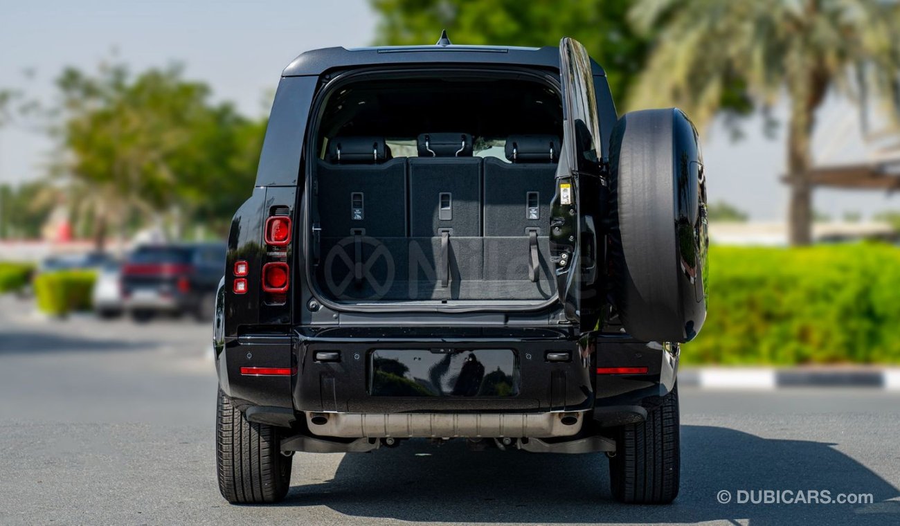 Land Rover Defender 130 X-DYNAMIC SE P400 - BLACK WITH LEATHER PREMIUM INTERIOR