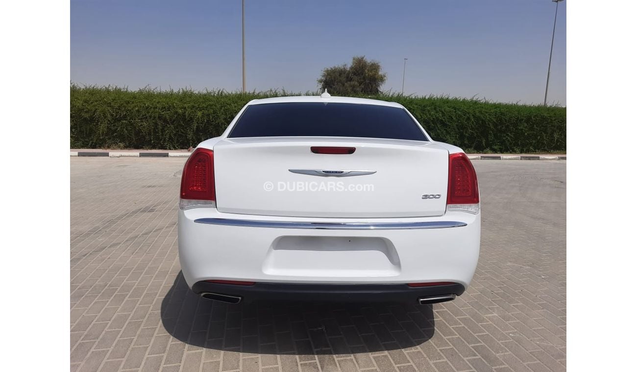 Chrysler 300C Plus Chrysler C300 2019 full options no 2