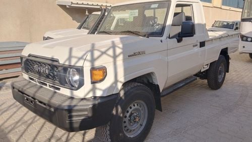 Toyota Land Cruiser Pick Up LC79 SC 4.2L DIESEL| MANUAL | 2025 | 0 KM | 03 YEARS WARRANTY