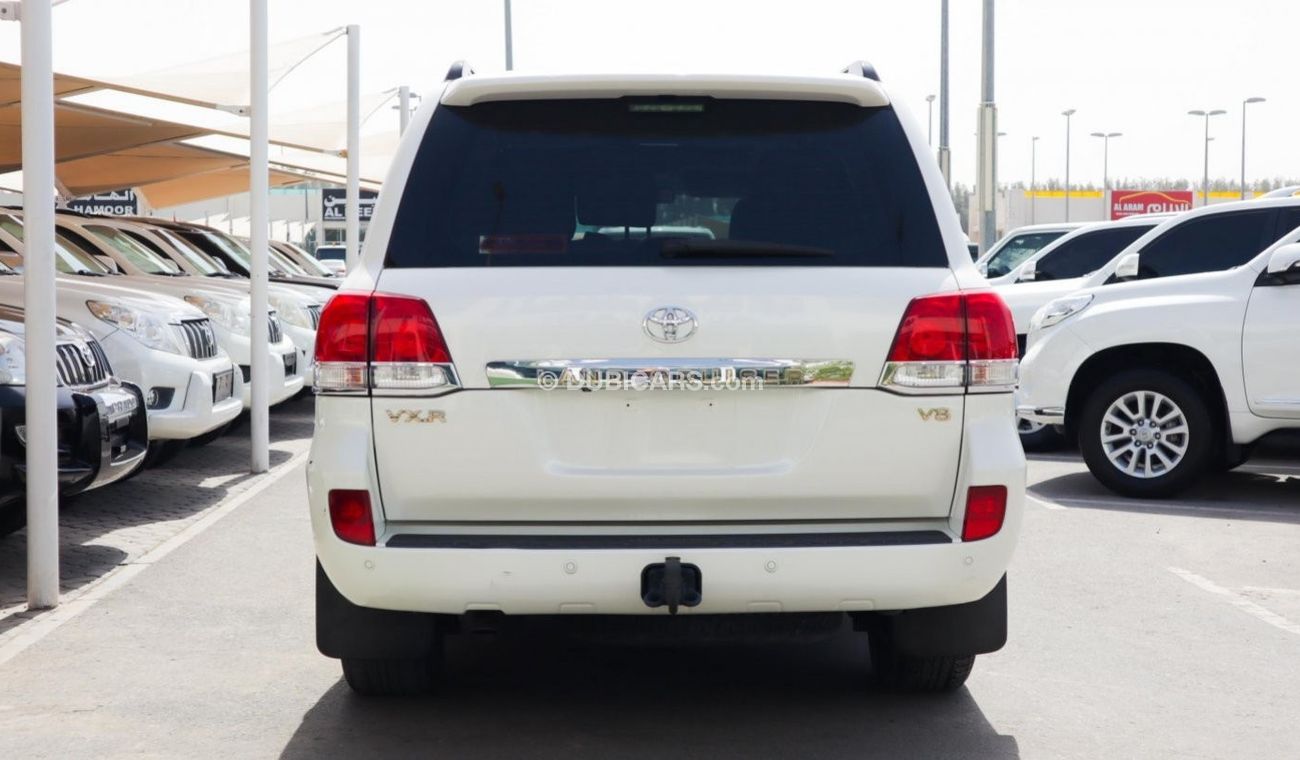 Used Toyota Land Cruiser 2009 for sale in Dubai - 504952