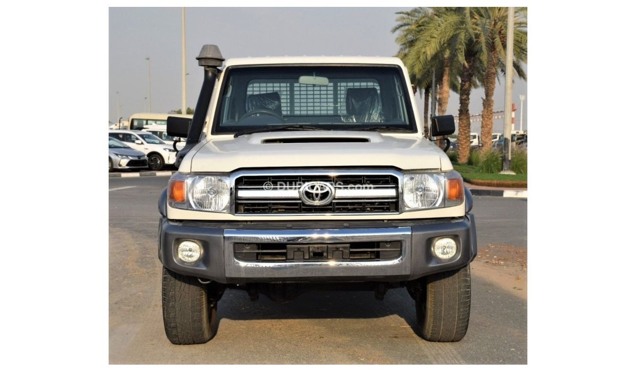 Toyota Land Cruiser Pick Up