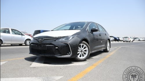 تويوتا كورولا 2023 Toyota corolla 1.8L V8 Petrol, Mid Option with sunroof