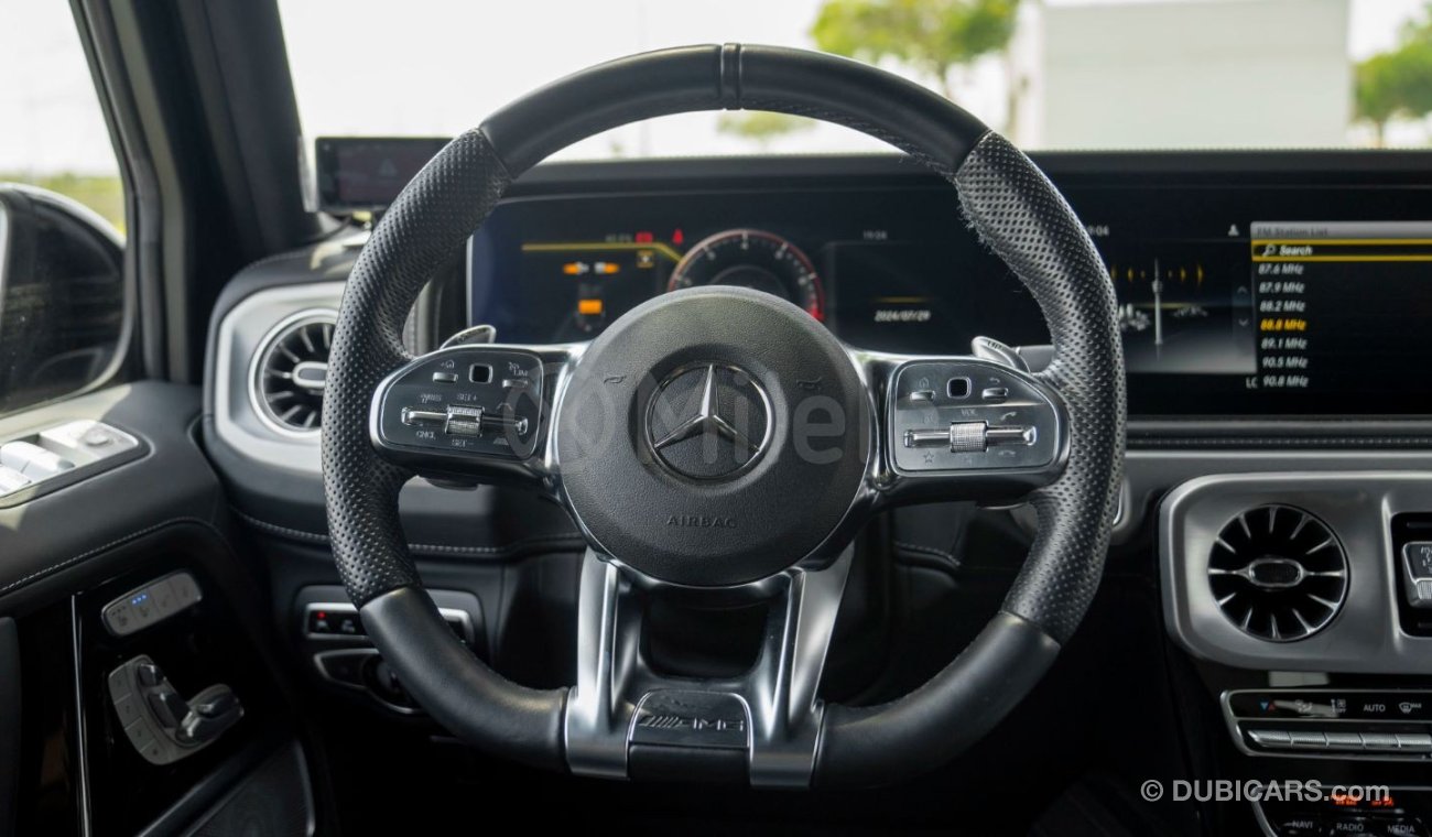 مرسيدس بنز G 63 AMG 4.0L PETROL - OBSIDIAN BLACK: 600,000 (LOCAL PRICE)