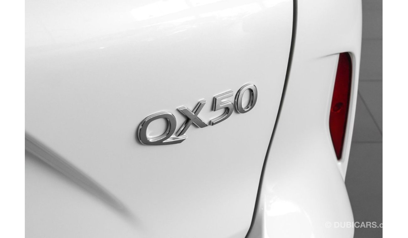 إنفينيتي QX50 لاكس