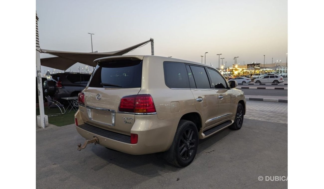 Lexus LX570 LEXUS LX 570 2008 V8 ENGINE 5.7 CAR CONDITION VERY GOOD WITHOUT ACCIDENT available now REBOU NAJD US