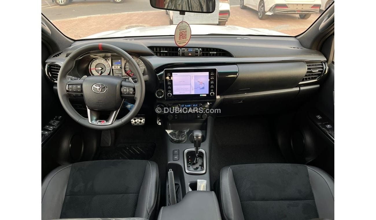 تويوتا هيلوكس HILUX GR SPORT 2.8L DSL