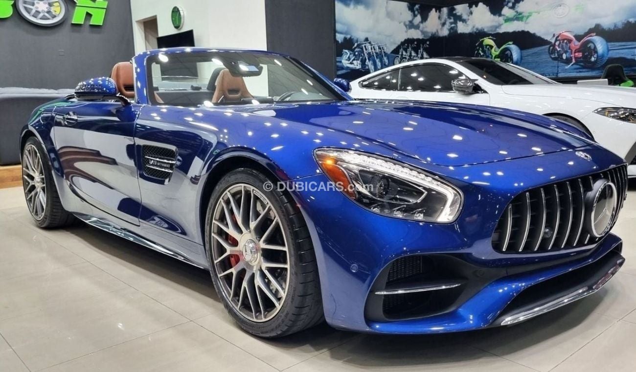 مرسيدس بنز AMG GT C SPECIAL OFFER MERCEDES AMG GTC 2019 IN PERFECT CONDITION WITH ONLY 33K KM FOR 335K AED