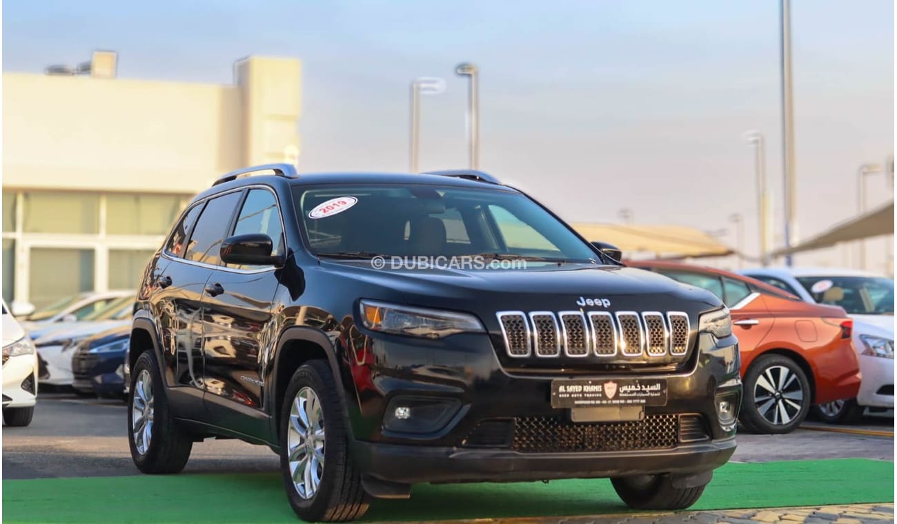 Jeep Cherokee S Limited 2.4L jeep Cherokee 2019 American in excellent condition