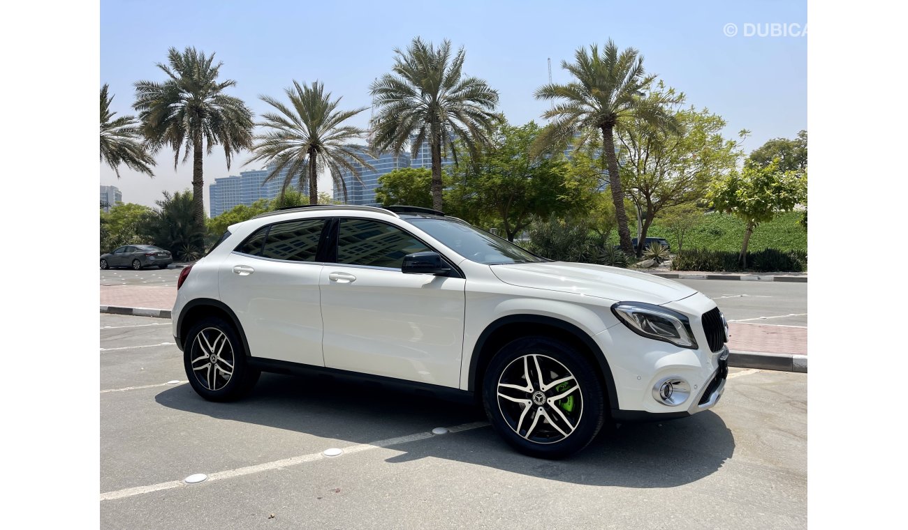 مرسيدس بنز GLA 220 Full Option