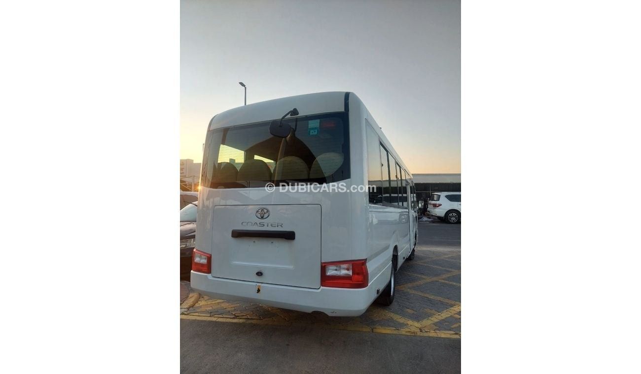 Toyota Coaster DIESEL 4.2L 23 SEATER MANUAL TRANSMISSION