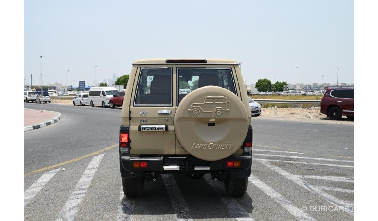 تويوتا لاند كروزر هارد توب 71 SDLX 2.8L Diesel Automatic With Winch & Differential Lock