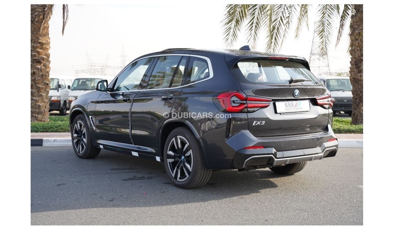 بي أم دبليو iX3 2024 BMW ix3 M-sport med options gray 0Km