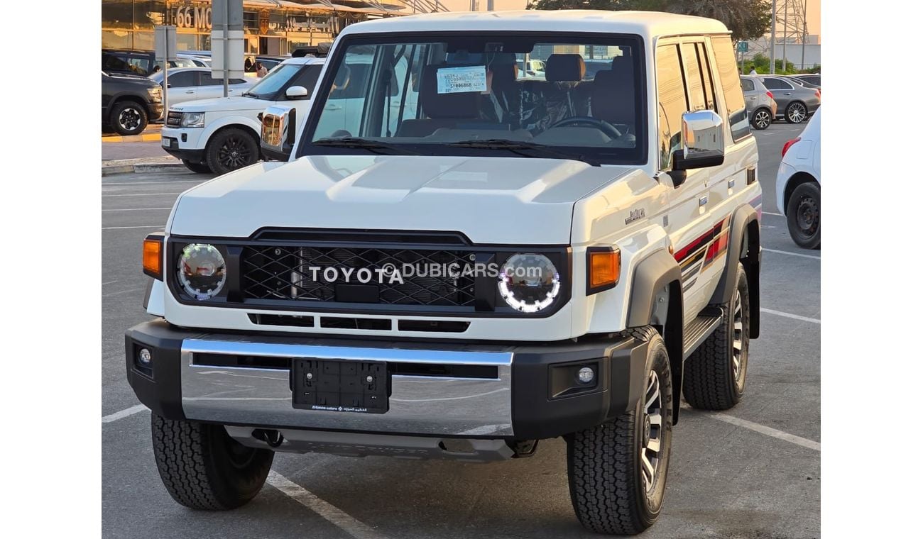 Toyota Land Cruiser 70 LC76 TOP OPTION 40 YEARS EDITION