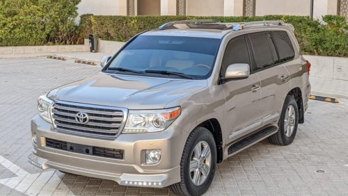 تويوتا لاند كروزر Toyota Land Cruiser 2015 VXR LHD