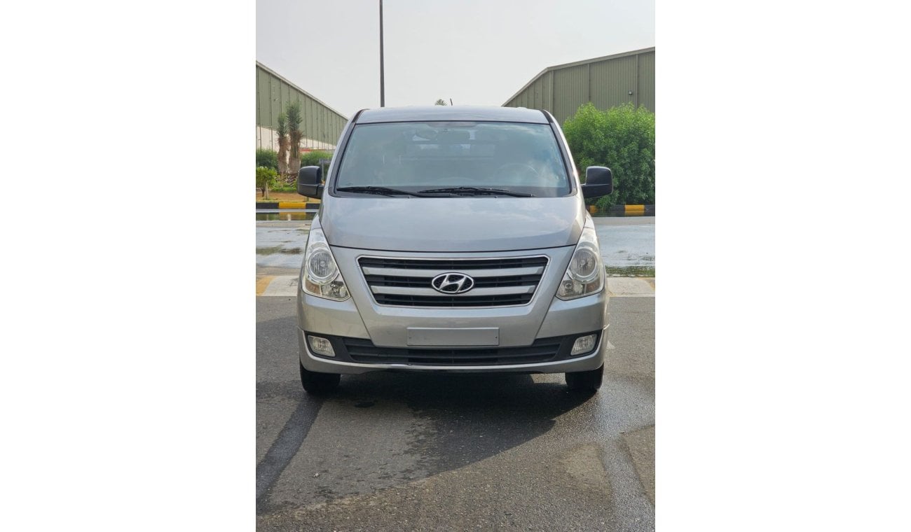 Hyundai H1 Starex