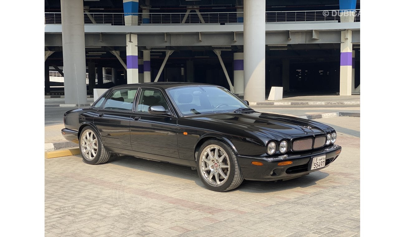 جاكوار XJ XJR -100