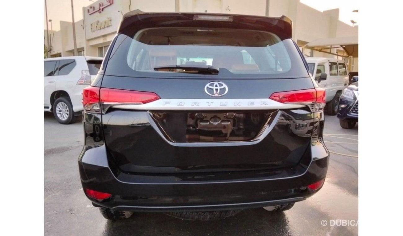 تويوتا فورتونر Toyota Fortuner 2.4L Diesel AT MY2024